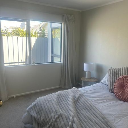 Raceway Getaway Villa New Plymouth Exteriör bild